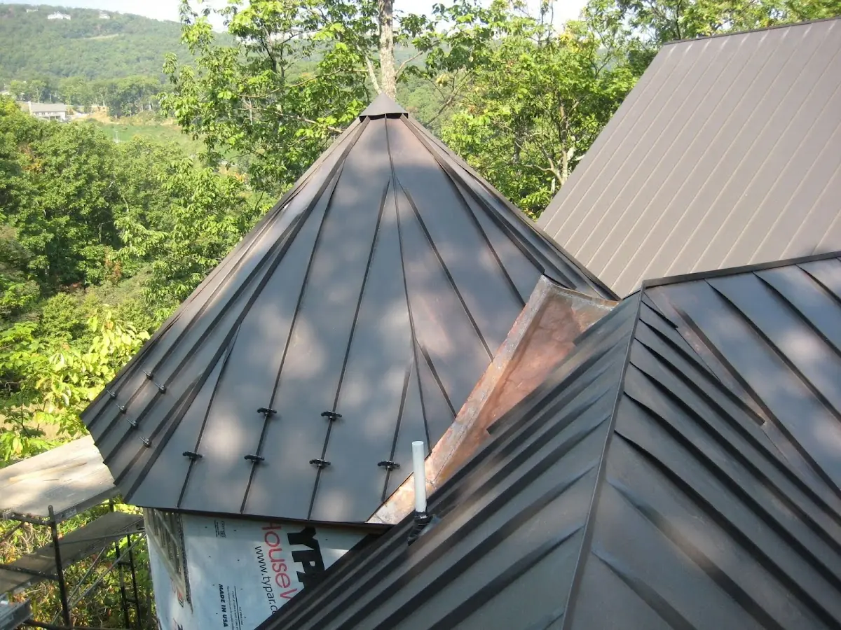 Professional Roof Tarp Installation by Craftsman Roofing in Ranchettes